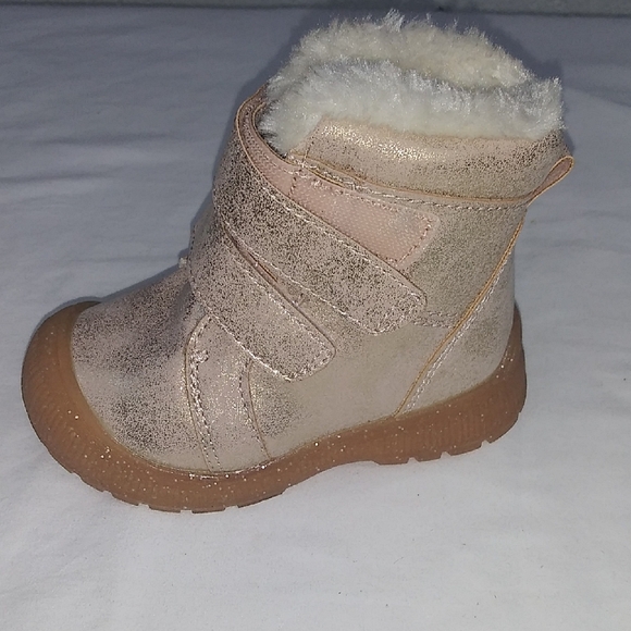 Amputee/replacemnt Kids' Cream and Brown Winter Boots - Picture 1 of 5